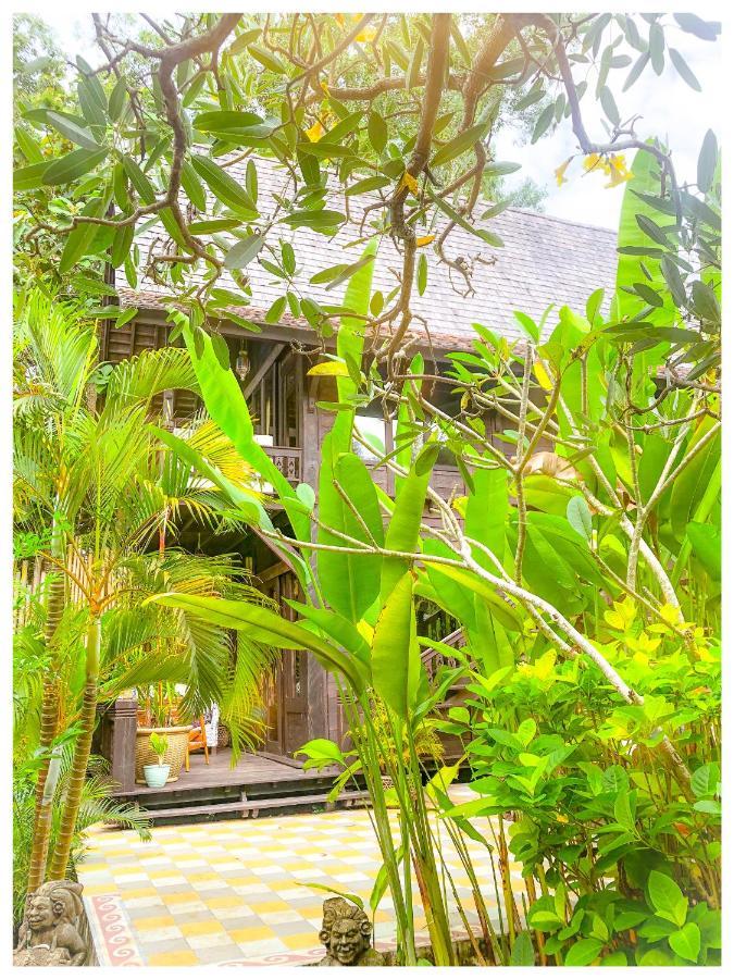 Sriyana Hotel 2*